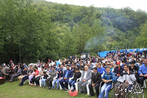 پنجمین جشنواره شقایق‌های استان گلستان در روستای «پادلدل» گالیکش برگزار شد.