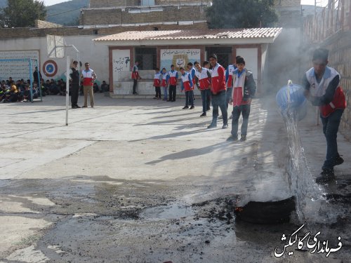  مانور پدافند غیر عامل شهرستان  گالیکش با حضور فرماندار برگزار شد