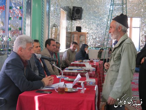 میز خدمت مسئولین شهرستان گالیکش در روستای پادلدل برگزار شد