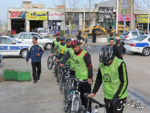 استقبال فرماندار و مسئولین شهرستان از دوچرخه سواران یگان ویژه ناجا