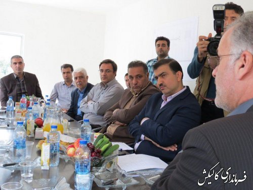 بازدید فرماندار گالیکش و رؤسای سازمان مدیریت و برنامه‌ریزی  و جهاد کشاورزی گلستان از پروژه شهرک گیاهان دارویی