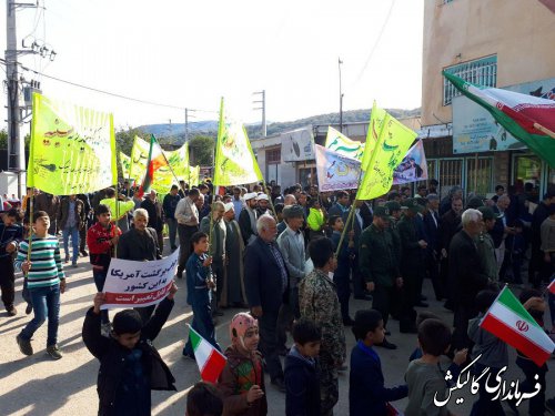 استکبار ستیزی وحدت آفرین مردم ایران تحسین برانگیز است