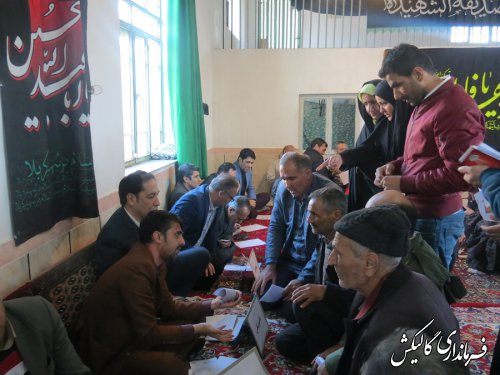 میز خدمت مسئولین شهرستان گالیکش در روستای آق‌قمیش برگزار شد