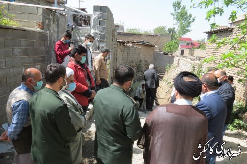 بازدید فرماندار و اعضای قرارگاه محرومیت‌زدایی شهرستان گالیکش از پروژه احداث کانال بتنی در محله اوغان