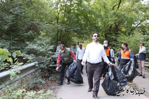 بخشی از پارک ملی گلستان از زباله پاکسازی شد