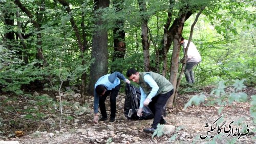 بخشی از پارک ملی گلستان از زباله پاکسازی شد