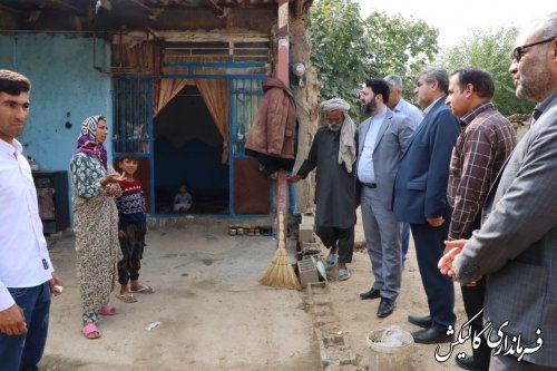 بازدید و سرکشی فرماندار گالیکش از وضعیت ناایمن مسکن یکی از اهالی روستای میرزاپانگ 