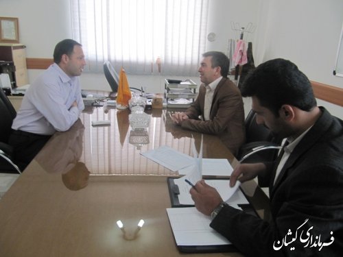 بازدید سرزده فرماندار ازشرکت گاز واداره ثبت احوال شهرستان گمیشان