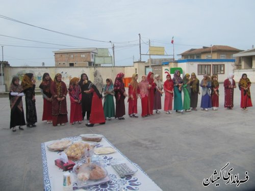 حضور فرماندار گمیشان درجشنواره طبخ غذاها وشیرینی جات بومی محلی وسنتی بانوان شهرستان