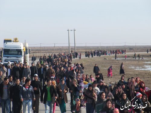 همایش پیاده روی خانوادگی درروستای قلعه جیق شهرستان گمیشان برگزار شد