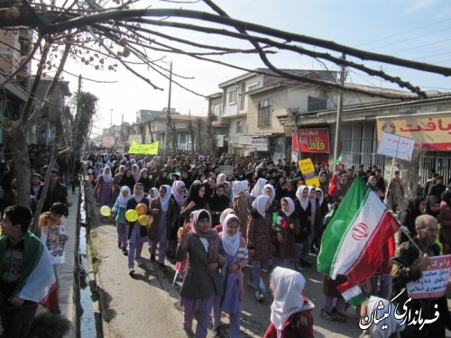 راهپیمایی 22بهمن در شهرستان گمیشان با حضور گسترده مردم برگزار شد