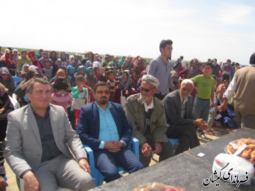 پیاده روی خانوادگی وجشنواره فرهنگ روستا ،در روستای سقرتپه بخش گلدشت برگزار شد