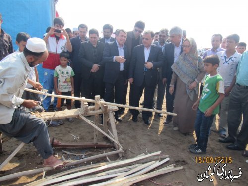 تصاویر روز اول نمایشگاه فرهنگ ترکمن در ساحل زیبای چارقلی شهرستان گمیشان