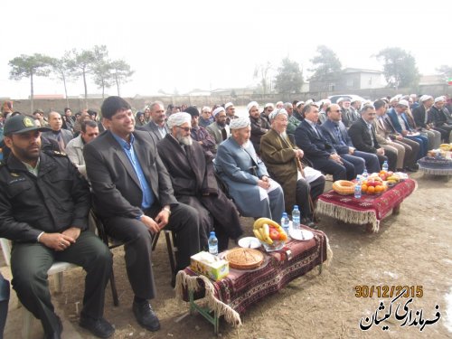 مراسم کلنگ زنی مدرسه قرنجیک خواجه خان با حضور فرماندار گمیشان