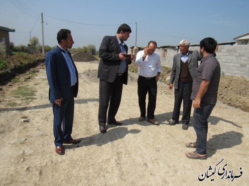 بازدید بخشدار گلدشت از مراحل اجرایی طرح هادی روستای بصیرآباد