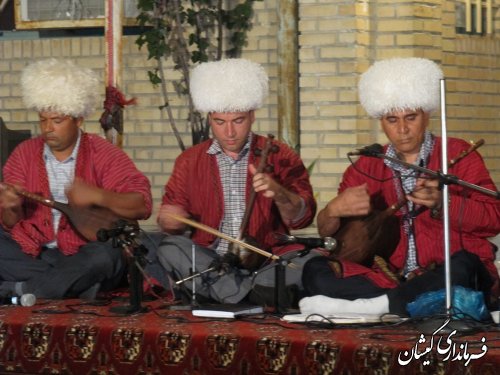 مراسم شب شعر و موسیقی در سیمین شهر برگزار شد