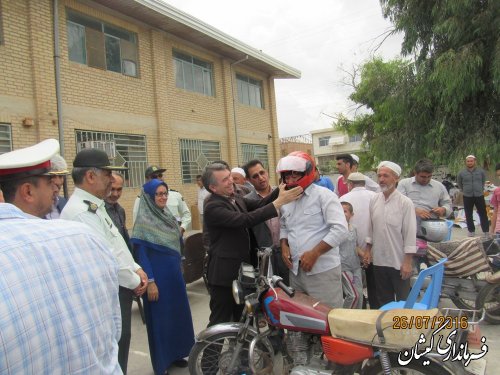 همایش ارتقاء فرهنگ ایمنی موتورسواران سیمین شهر برگزار شد