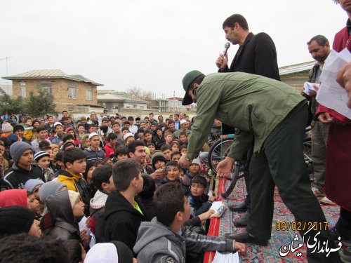 همایش بزرگ پیاده روی خانوادگی در روستای خواجه نفس برگزار شد