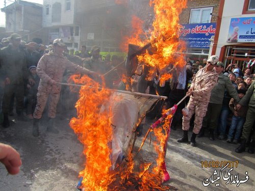 راهپیمایی یوم ا... 22 بهمن در شهرستان گمیشان برگزار شد