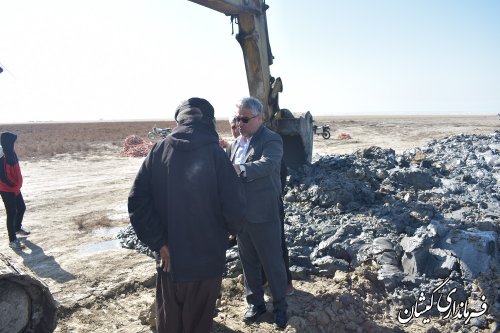 عملیات لایروبی کانال خزر برای بازگشایی مسیر دریا در حال انجام می باشد.