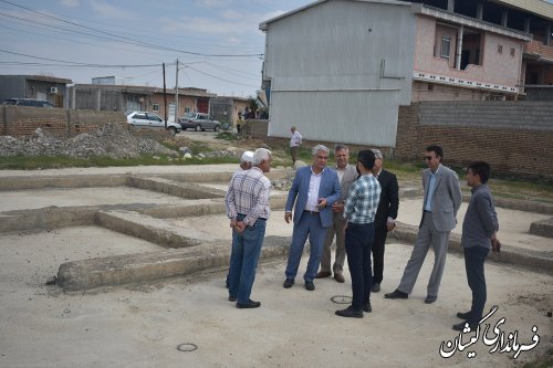 بازدید فرماندار گمیشان از مدرسه 6کلاسه در حال ساخت شهدای دهنه 