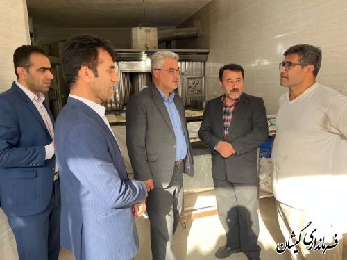 بازدید فرماندار گمیشان از نانوایی واقع در گمیش تپه