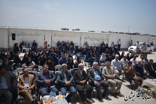 حضور فرماندار گمیشان در مراسم نکوداشت روز دختر در مدرسه حجاب چارقلی