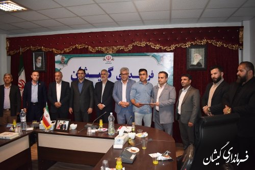 تجلیل از قهرمانان مچ اندازی شهرستان با حضور رییس فدراسیون بدنسازی و پرورش اندام کشور