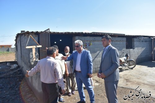 بازدید فرماندارگمیشان از تولیدی مبلمان سیمین شهر با هدف رفع موانع تولید