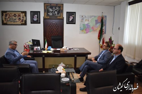  فرماندار شهرستان گمیشان با مدیر شعب بانک کشاورزی استان نشست مشترک برگزار کرد.