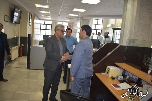 بازدید فرماندار گمیشان از شعبه مرکزی بانک ملی شهرستان
