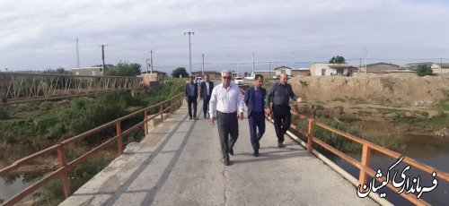 بازدید فرماندار گمیشان از پل قرنجیک خواجه خان