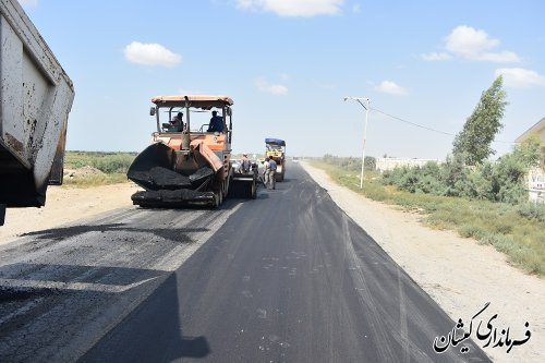 آغاز عملیات اجرایی طرح بزرگ روکش آسفالت جاده ای از آرخ بزرگ تا خواجه نفس