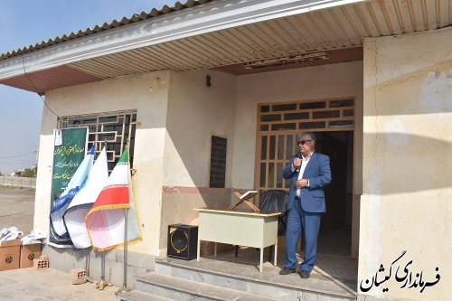  بسته های لوازم التحریر به دانش آموزان روستای قلمس اهدا گردید