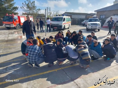 مانور زلزله و ایمنی در مدارس شهرستان گمیشان برگزار شد