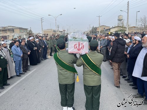 مراسم استقبال از پیکر مطهر شهید گمنام دفاع مقدس در شهرستان گمیشان برگزار شد