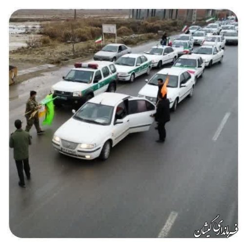 رژه خودرويي به مناسبت دهه مبارك فجر در شهرستان گميشان 