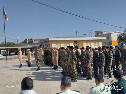 صبحگاه مشترک نیروهای مسلح بمناسبت هفته دفاع مقدس در شهرستان گمیشان برگزار شد 