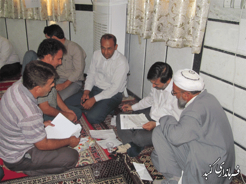 جلسه پرسش و پاسخ معاون استاندار و فرماندار ویژه و 30 تن از مسئولان در روستای آق آباد برگزار شد